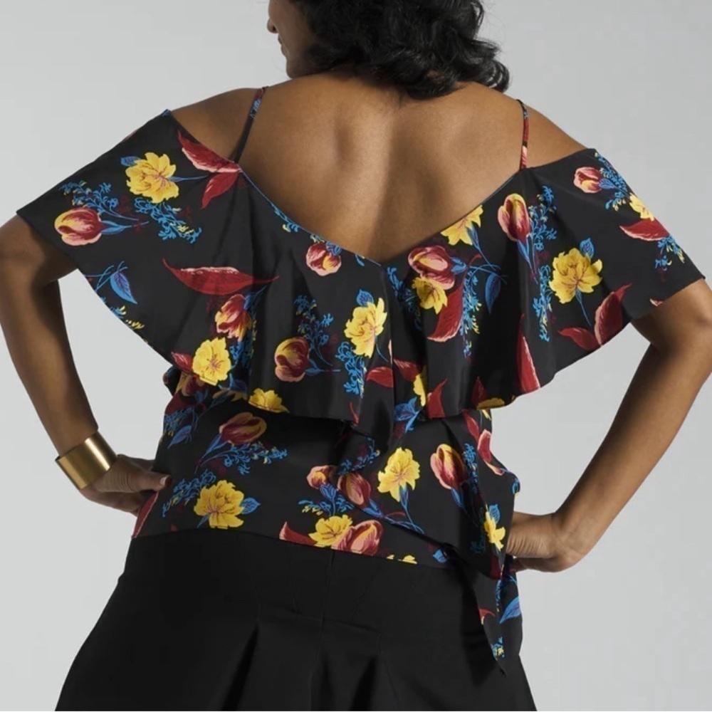 $300 100% Silk Diane Von Furstenberg Top - Picture 2 of 7